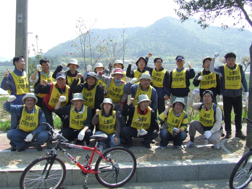 c_20081214_557_1063.jpg